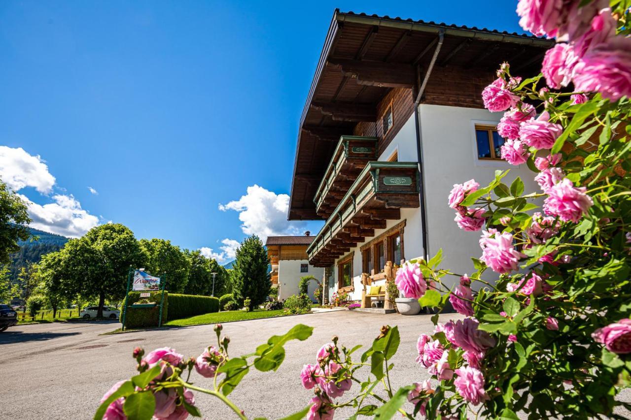 Holiday Im Gaestehaus Warter In Altenmarkt التنماركت ام بوناغ المظهر الخارجي الصورة