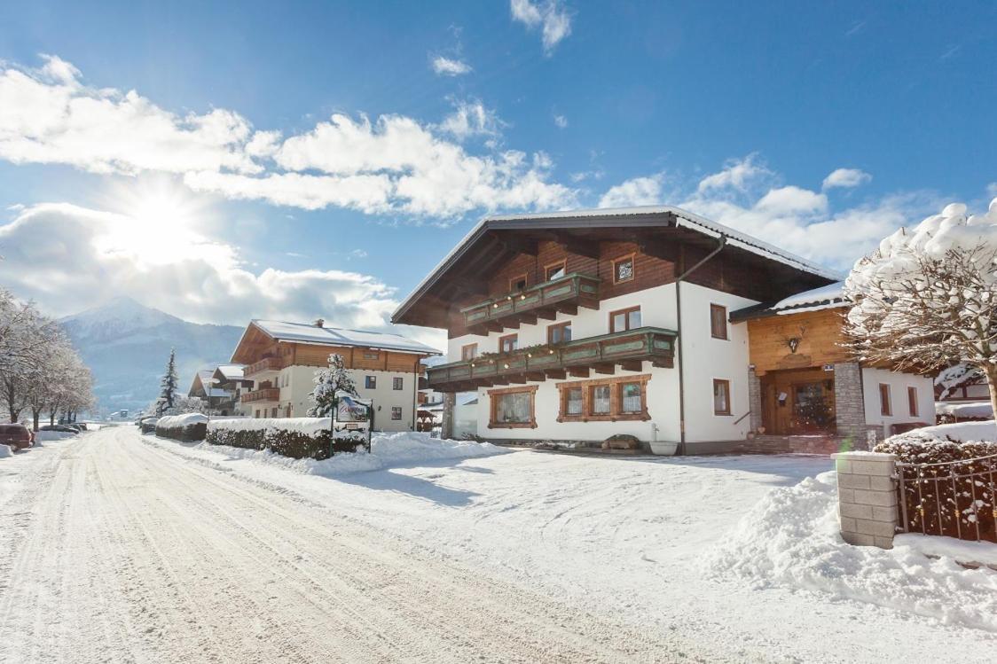 Holiday Im Gaestehaus Warter In Altenmarkt التنماركت ام بوناغ المظهر الخارجي الصورة